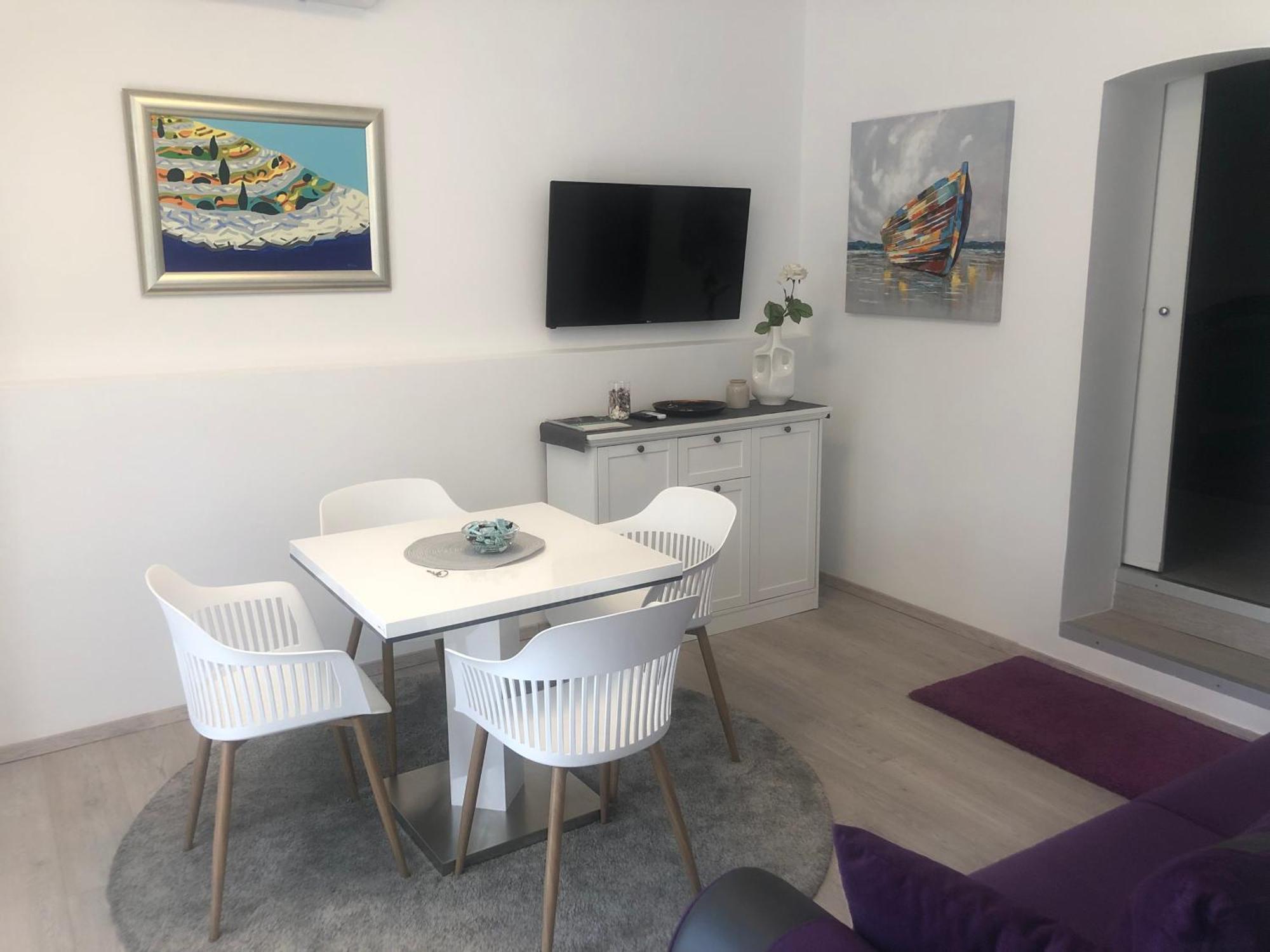Mydayhouse Semesterbostad *